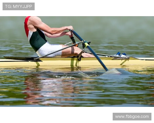 全面掌握赛艇动作要领提升划桨效率与稳定性的训练指南实战应用技巧